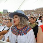 Lindsay Lohan da a luz a su primer hijo, se llamará Luai