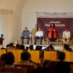 Los Globos de Oro anticipan una reñida temporada de premios entre ‘Barbie’ y ‘Oppenheimer’